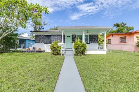 2325 Highland Street S St Petersburg FL 33705