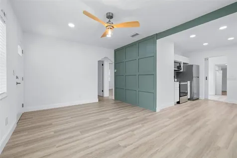 2325 Highland Street S St Petersburg FL 33705