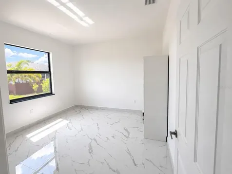 1107 NW 9th Avenue Cape Coral FL 33993