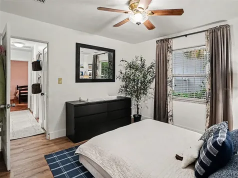 1801 S Fern Creek Avenue Orlando FL 32806