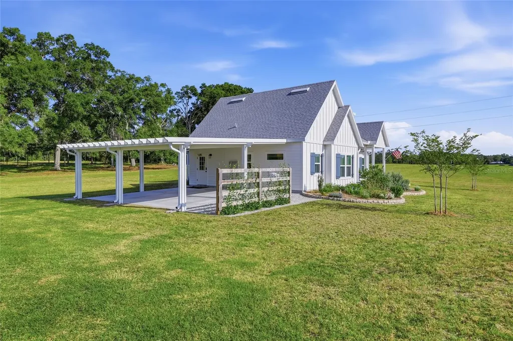 3705 NW 31st Avenue Bell FL 32619