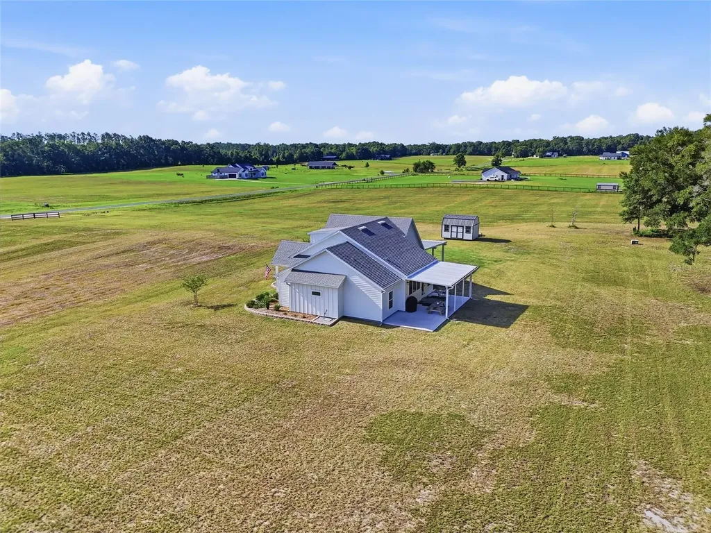 3705 NW 31st Avenue Bell FL 32619