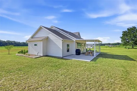 3705 NW 31st Avenue Bell FL 32619