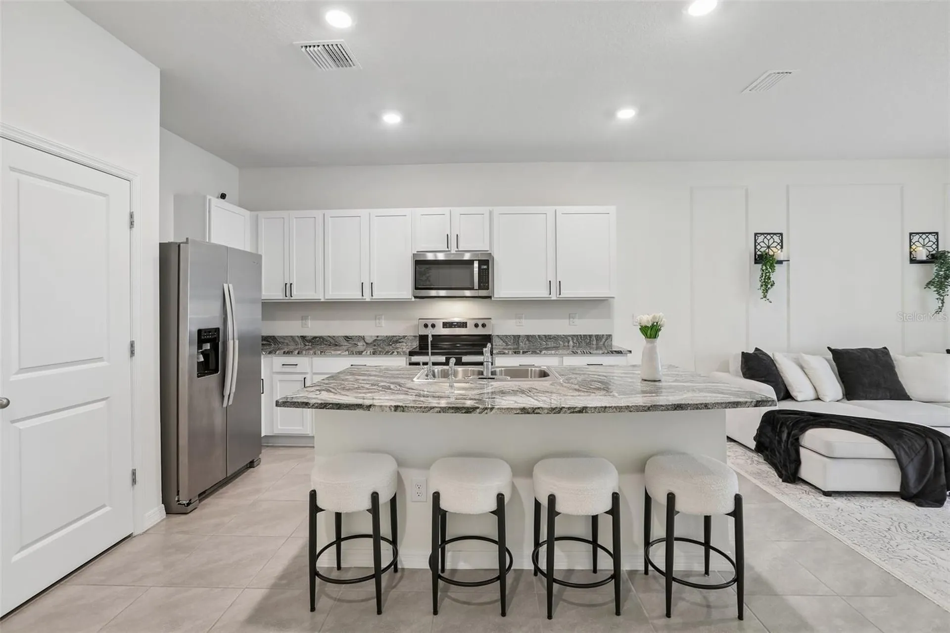 9223 Rock Harbour Way Tampa FL 33637