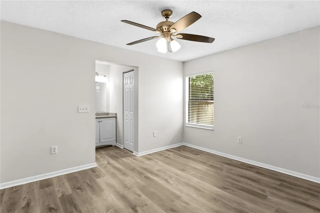 929 Sandywood Drive Brandon FL 33510