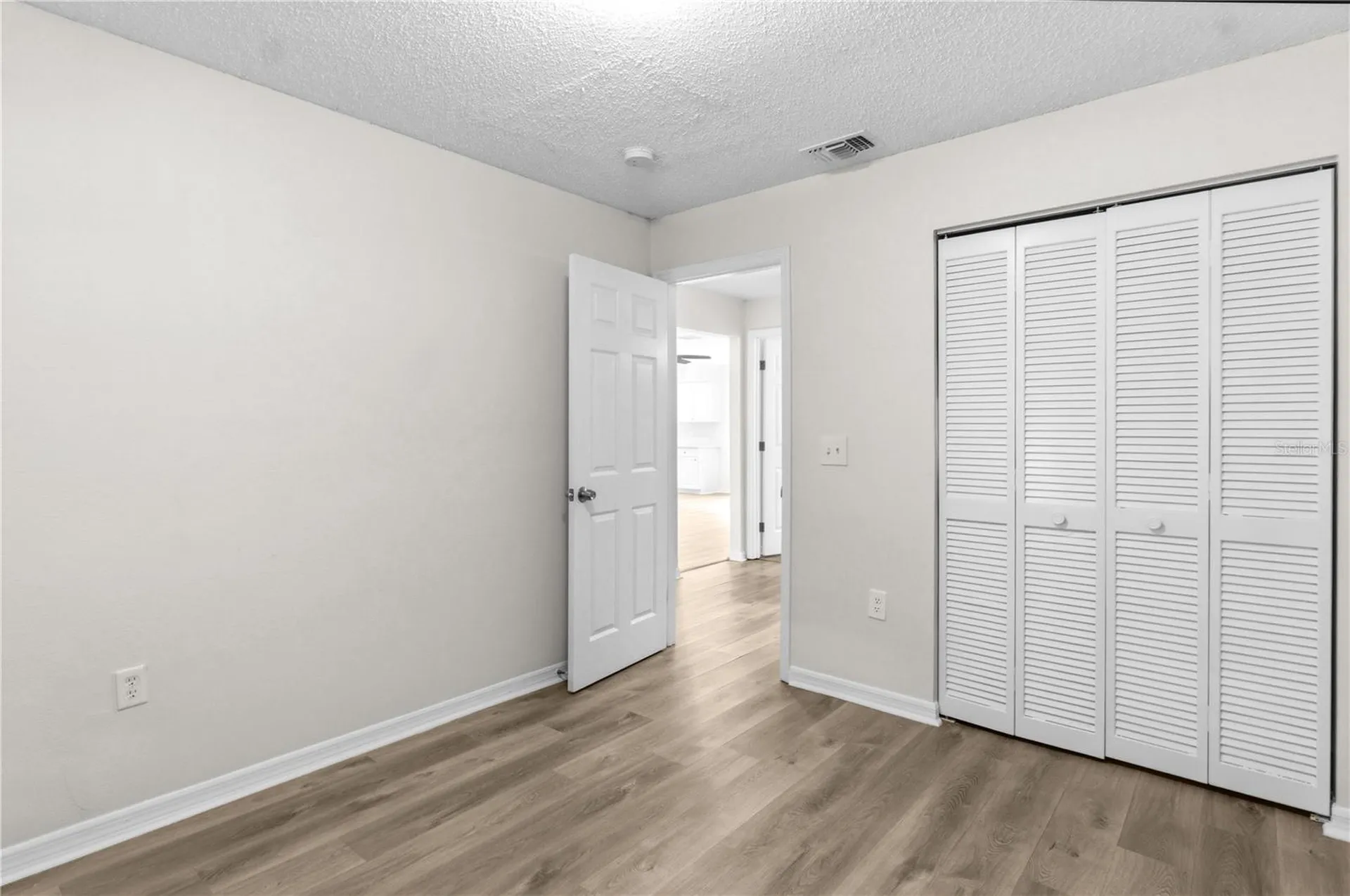 929 Sandywood Drive Brandon FL 33510
