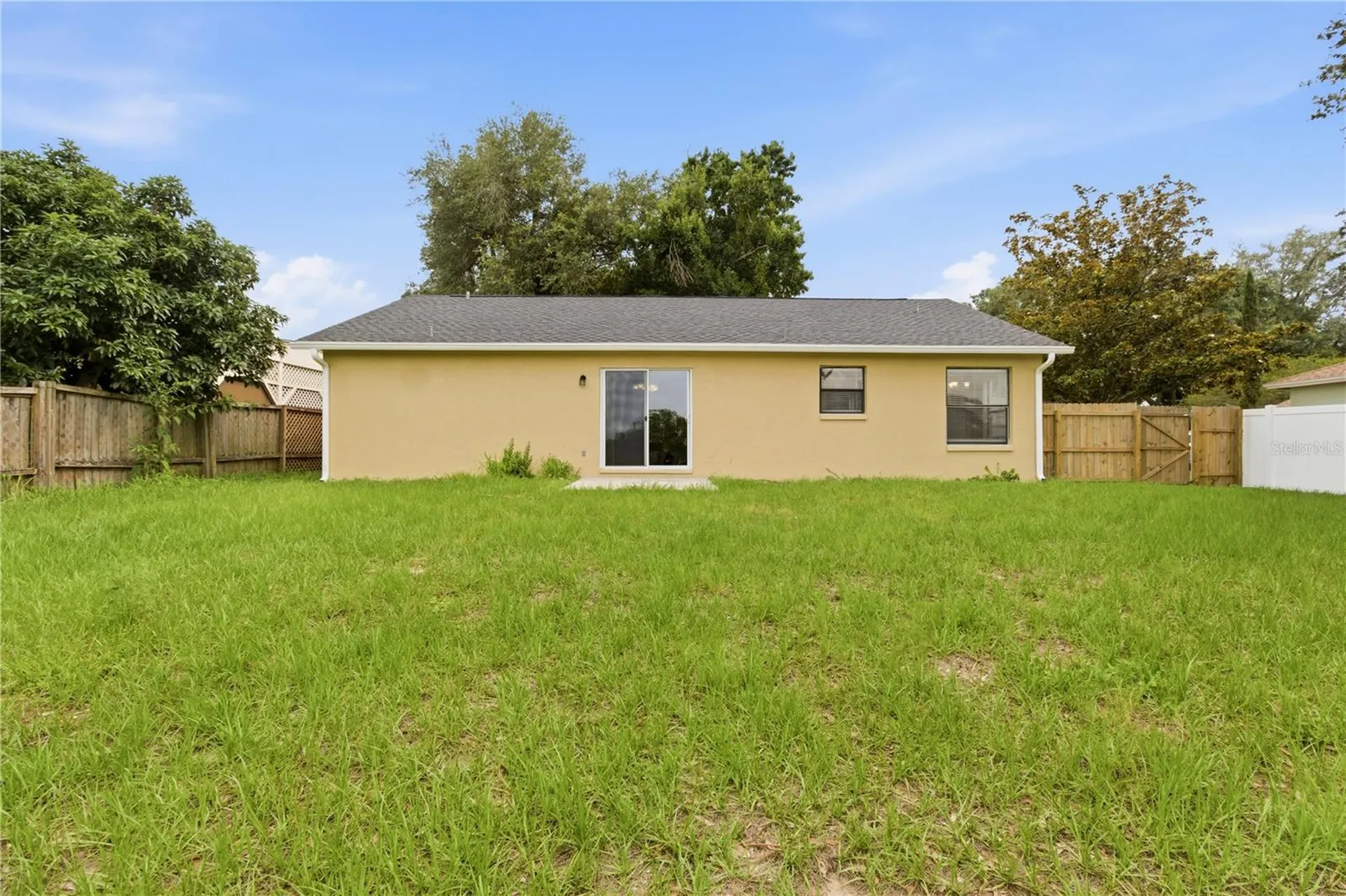 929 Sandywood Drive Brandon FL 33510
