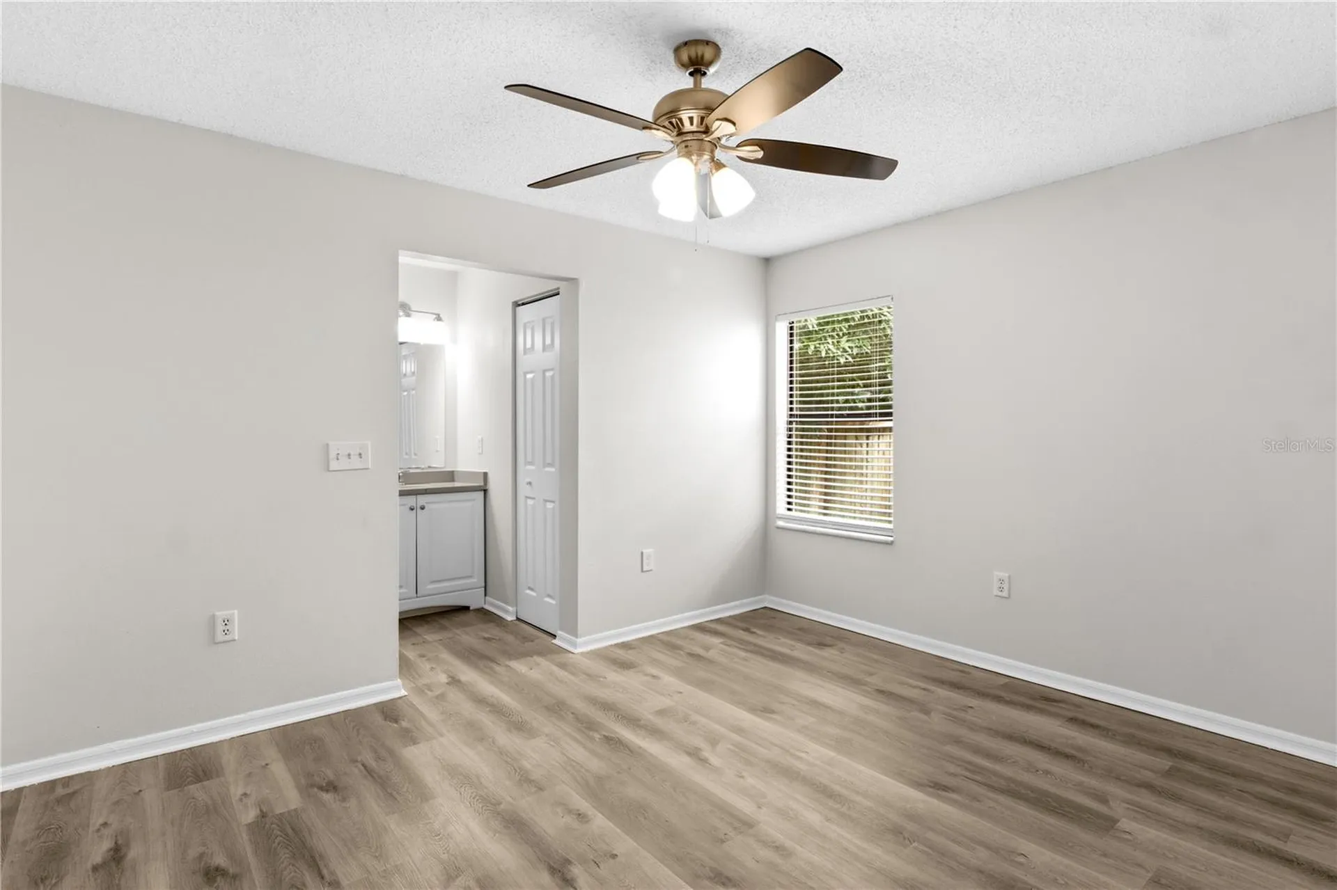 929 Sandywood Drive Brandon FL 33510