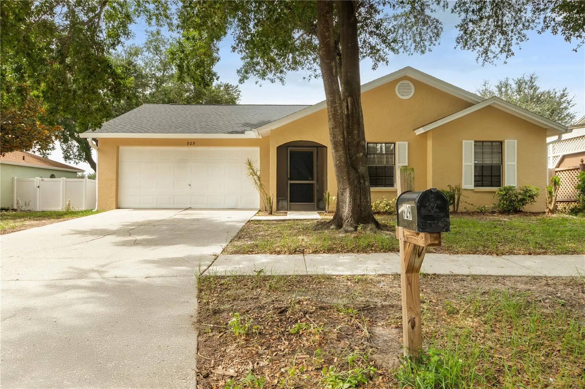 929 Sandywood Drive Brandon FL 33510