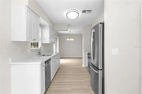 929 Sandywood Drive Brandon FL 33510