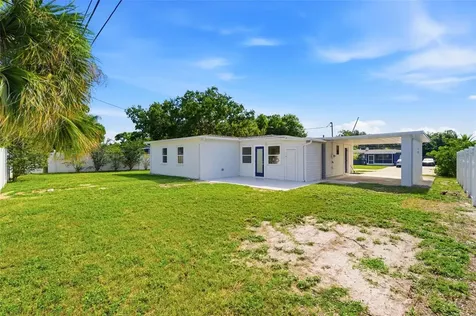 7528 17th Way N St Petersburg FL 33702