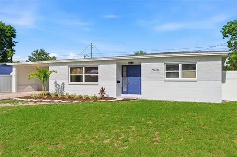 7528 17th Way N St Petersburg FL 33702