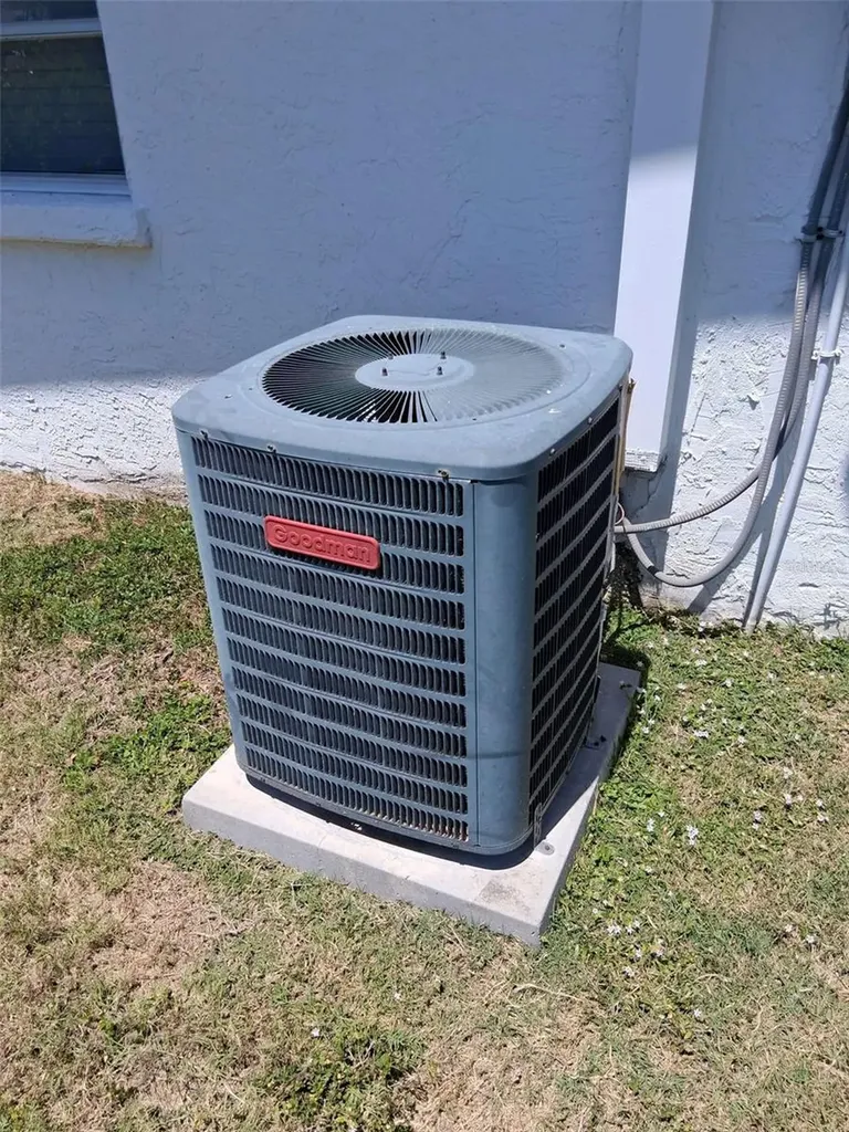 3211 18th Avenue W Bradenton FL 34205