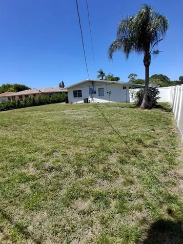 3211 18th Avenue W Bradenton FL 34205