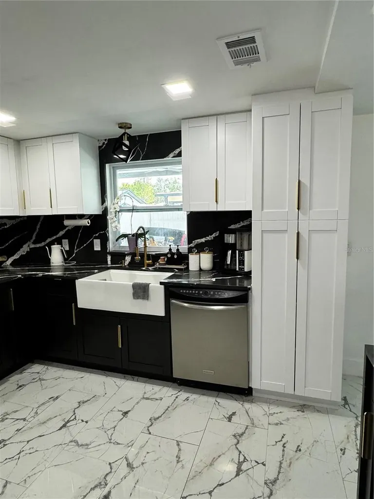10114 Briarwick Court Tampa FL 33615