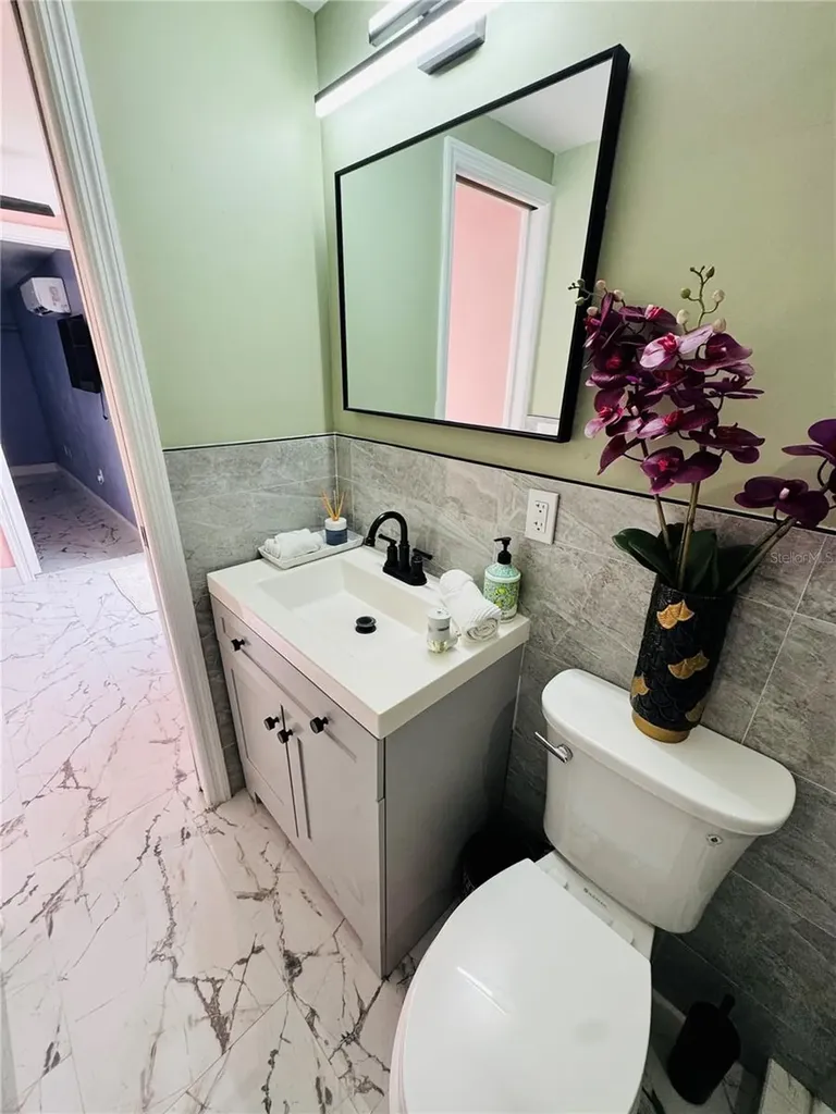 10114 Briarwick Court Tampa FL 33615