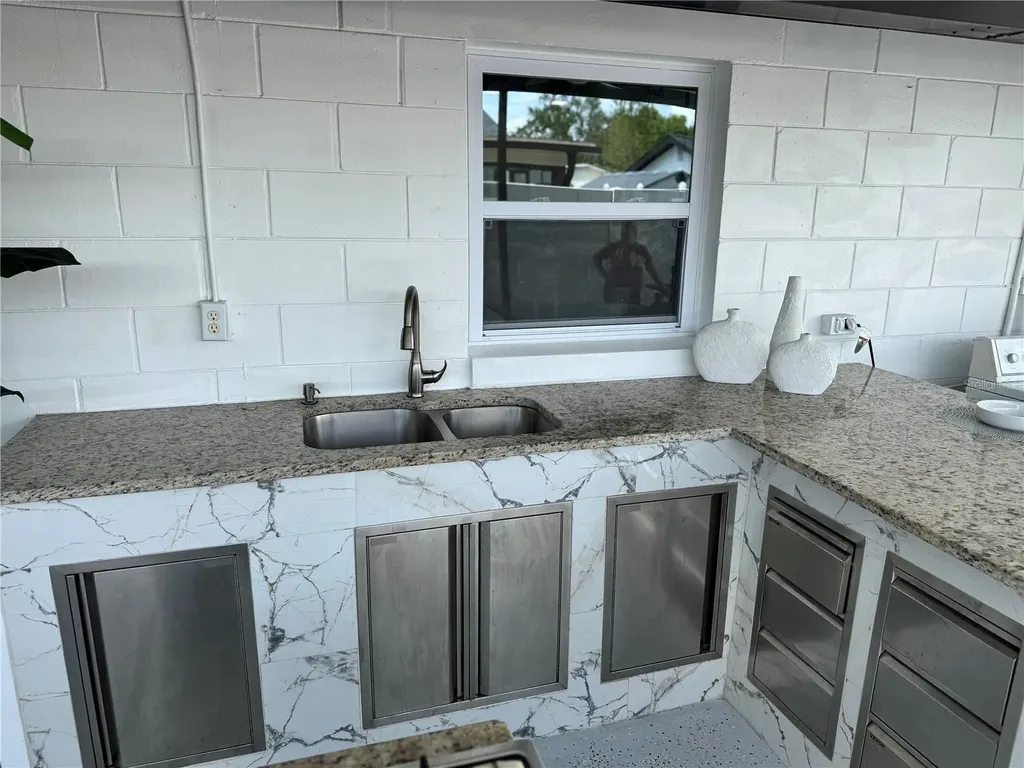 10114 Briarwick Court Tampa FL 33615