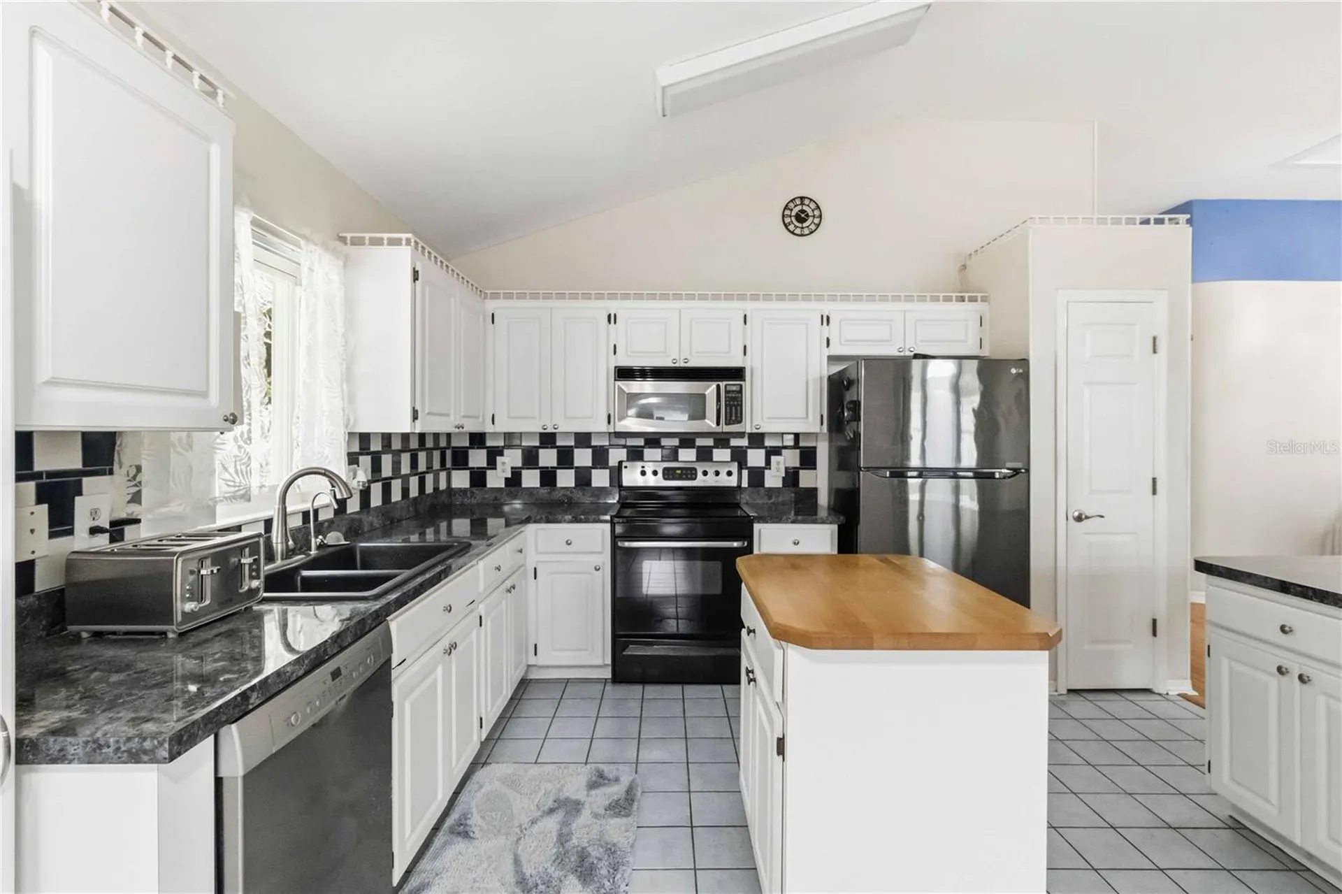 9714 Stone Mountain Place Tampa FL 33634