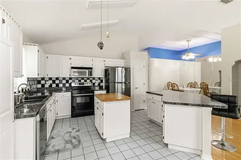 9714 Stone Mountain Place Tampa FL 33634