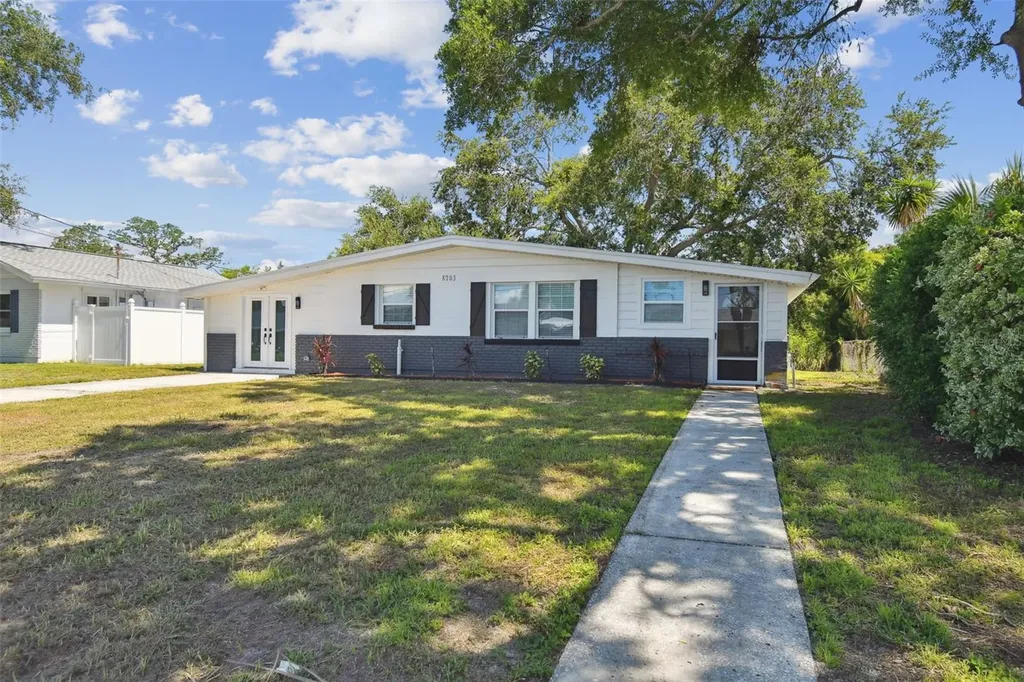 8703 Driftwood Drive Tampa FL 33615