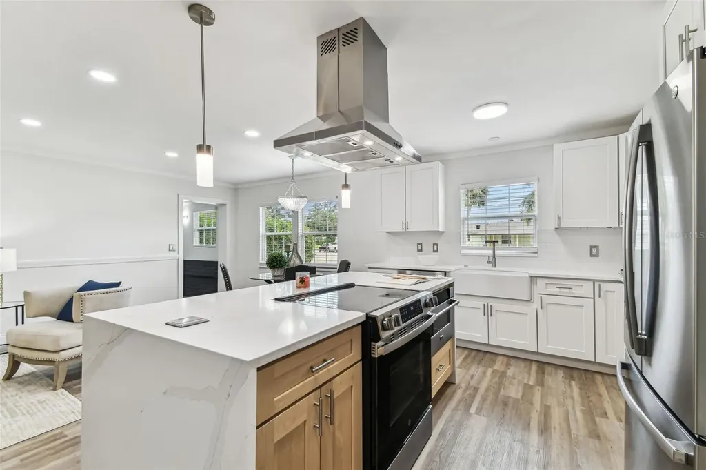 8703 Driftwood Drive Tampa FL 33615