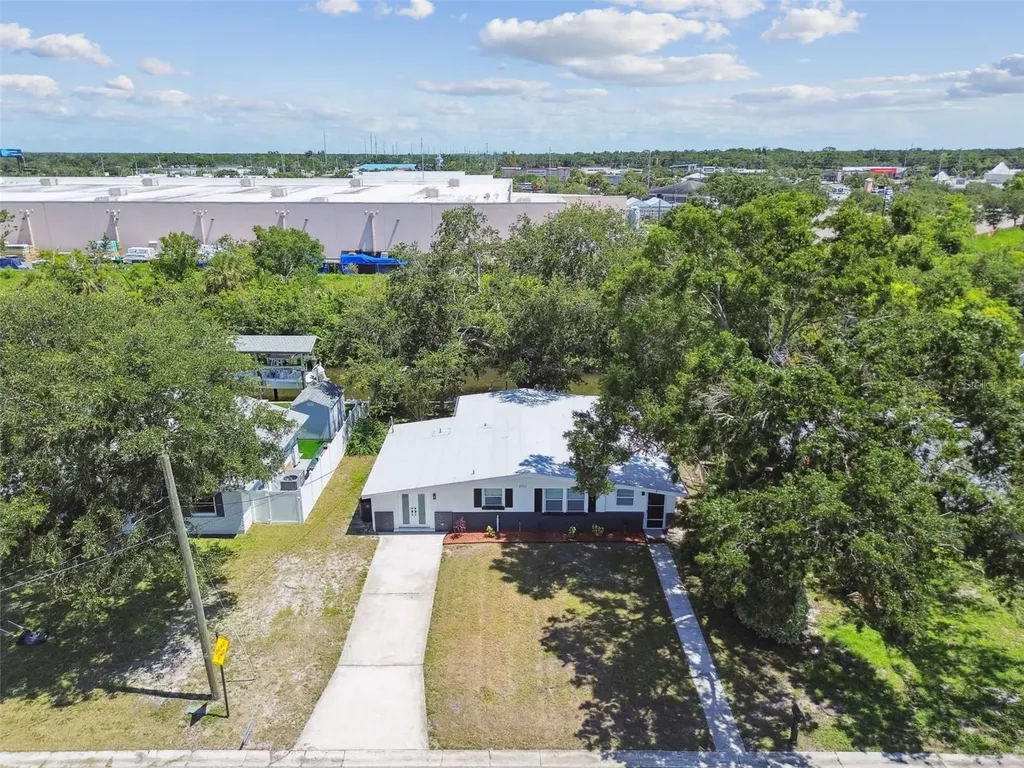 8703 Driftwood Drive Tampa FL 33615