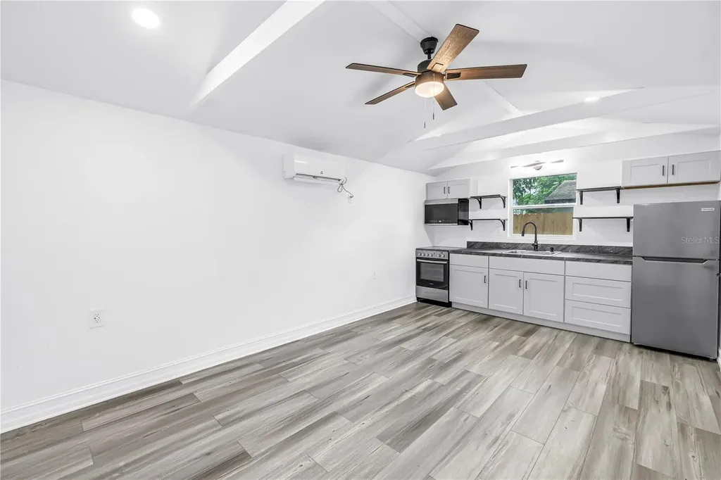 5034 2nd Avenue S St Petersburg FL 33707