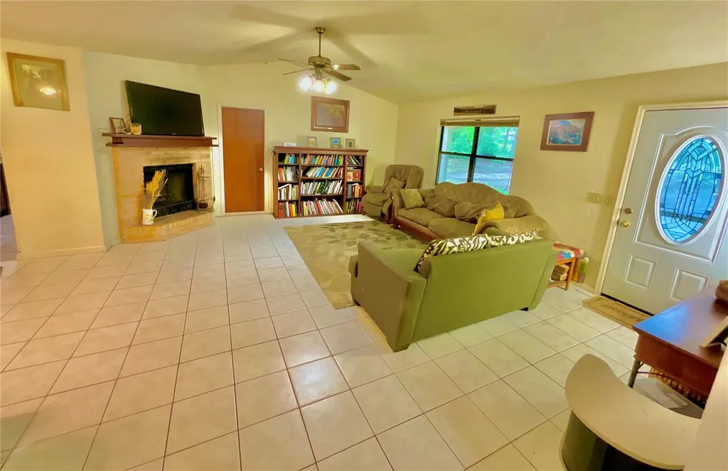 5918 County Road 219 Melrose FL 32666