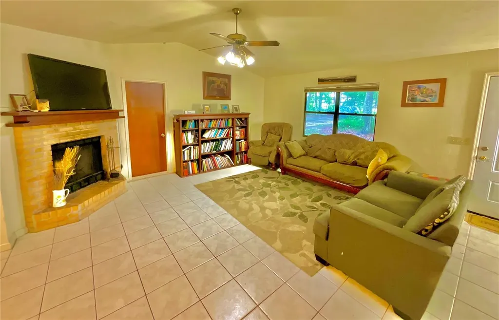 5918 County Road 219 Melrose FL 32666