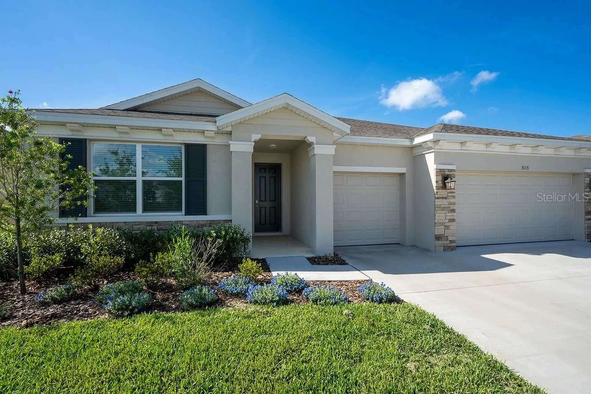 3115 Canopy Oak Boulevard Wildwood FL 34785