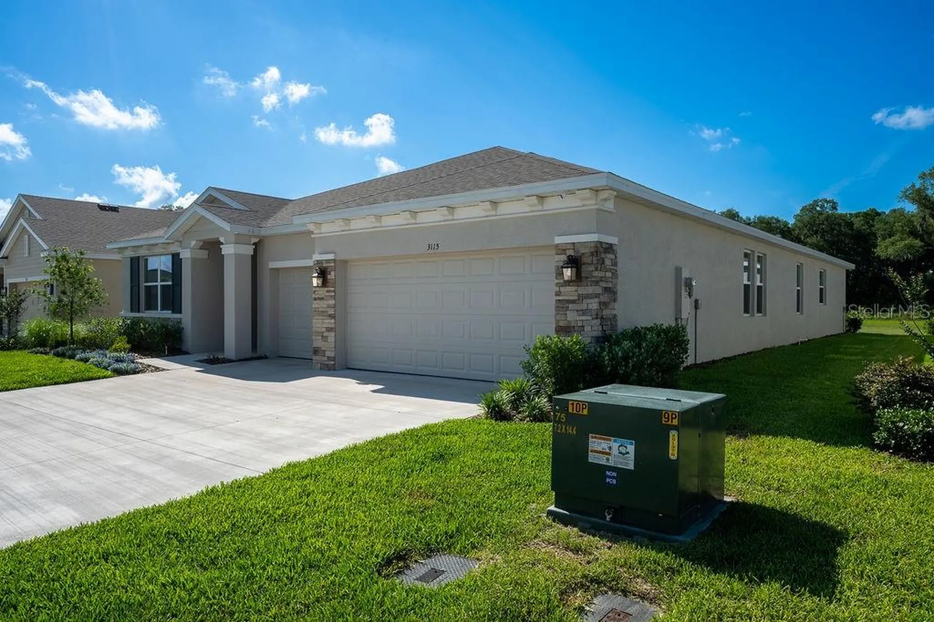 3115 Canopy Oak Boulevard Wildwood FL 34785