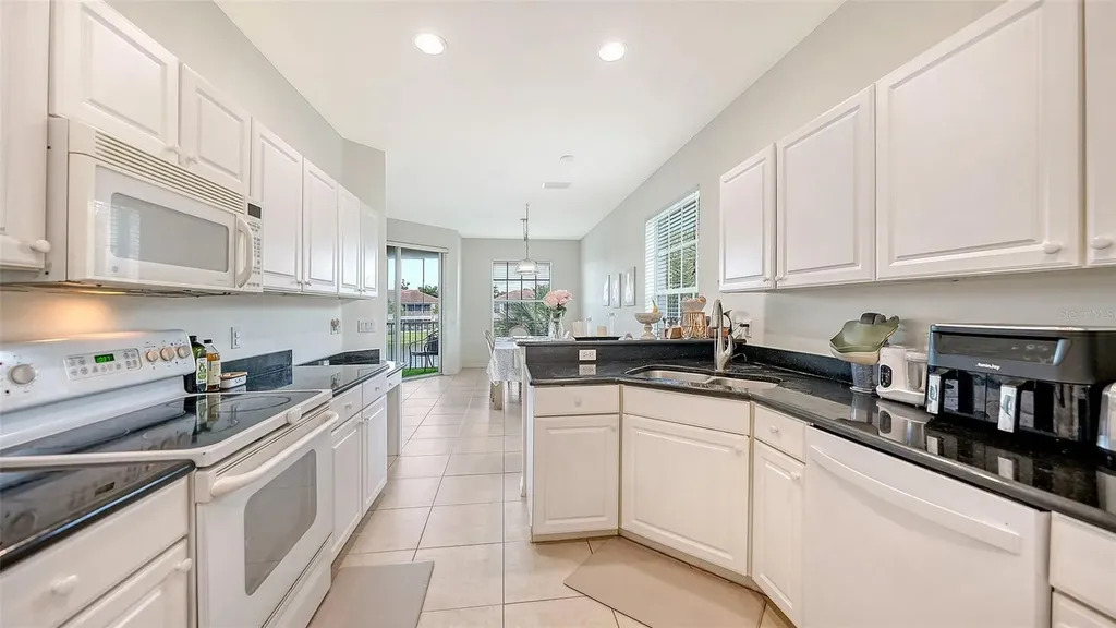 7106 Prosperity Circle Sarasota FL 34238