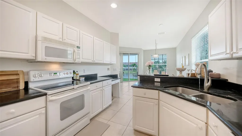 7106 Prosperity Circle Sarasota FL 34238