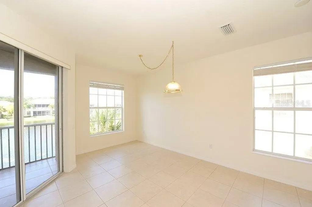 7106 Prosperity Circle Sarasota FL 34238