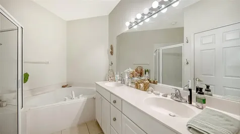 7106 Prosperity Circle Sarasota FL 34238