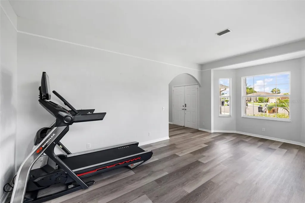 4705 78th Court E Bradenton FL 34203
