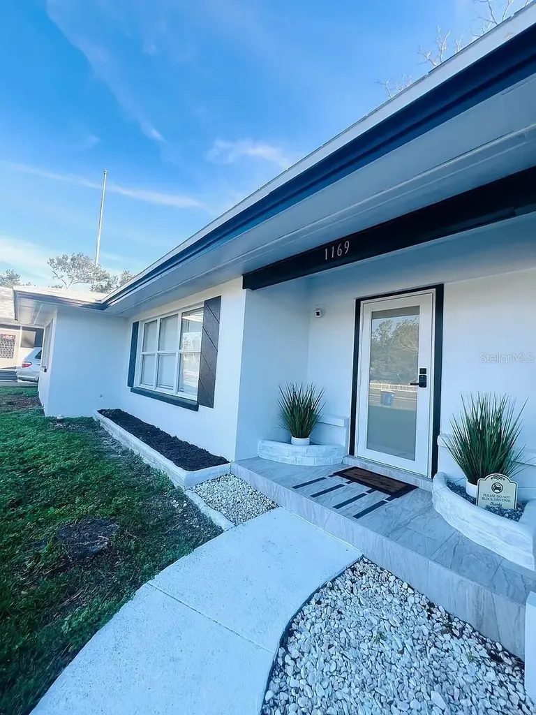 1169 Drew Street Clearwater FL 33755