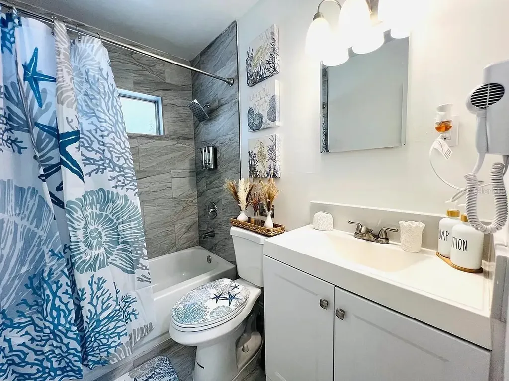 1169 Drew Street Clearwater FL 33755