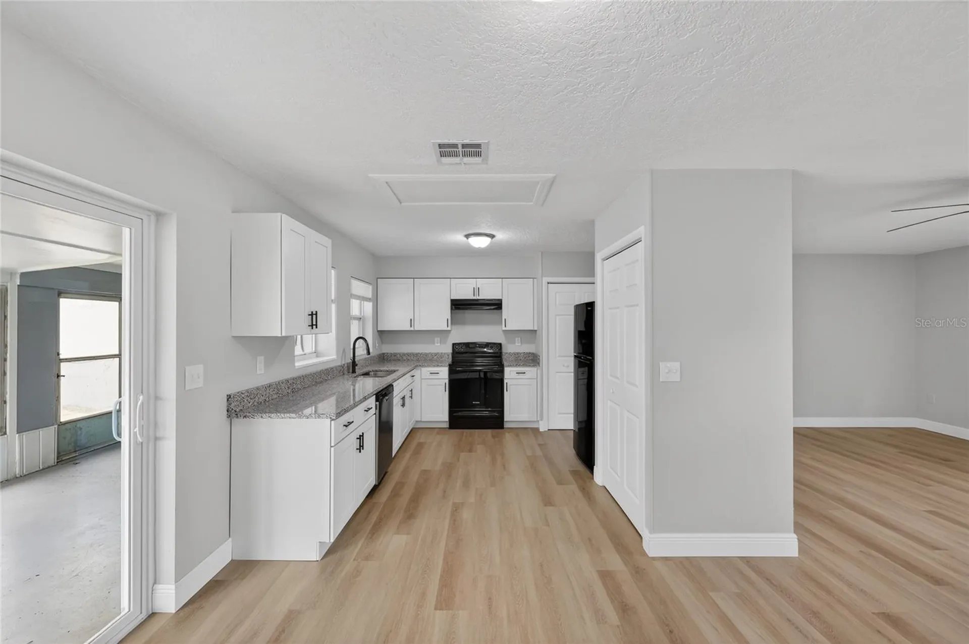923 Henderson Street Deltona FL 32725
