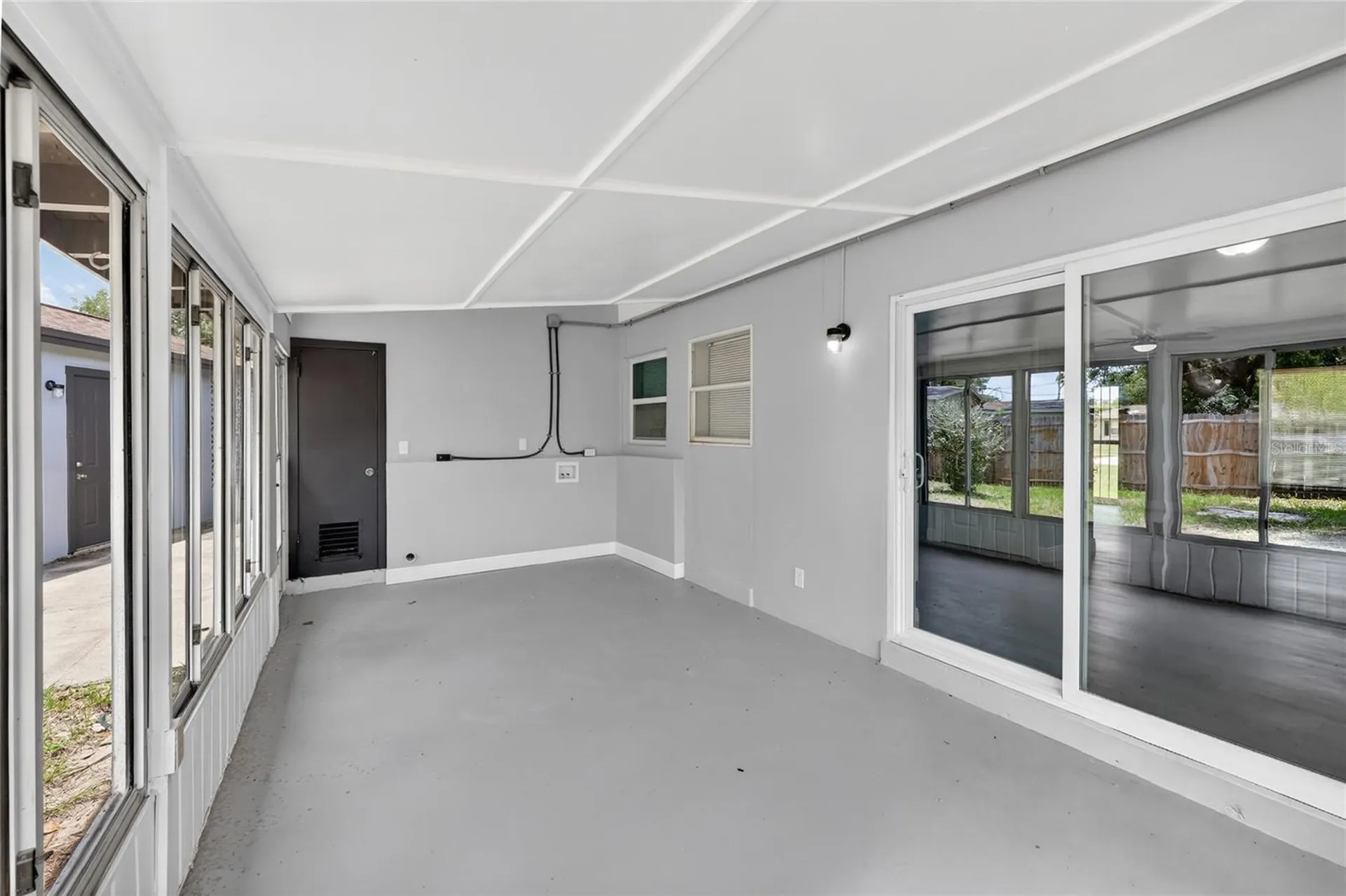 923 Henderson Street Deltona FL 32725