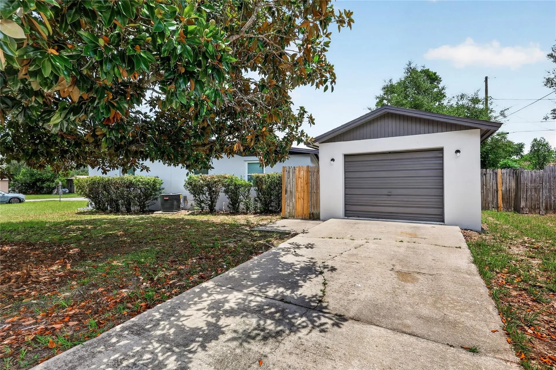 923 Henderson Street Deltona FL 32725