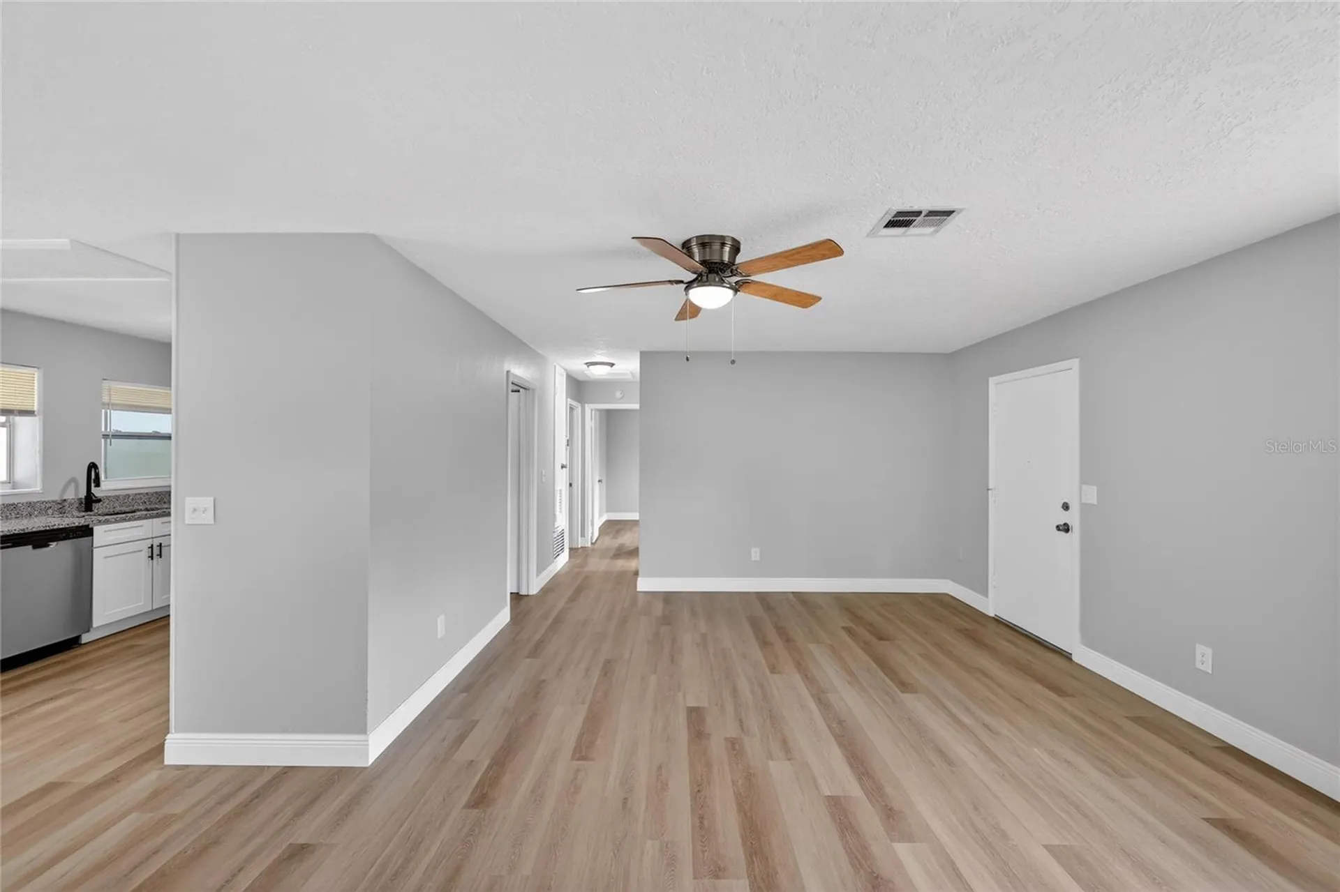 923 Henderson Street Deltona FL 32725
