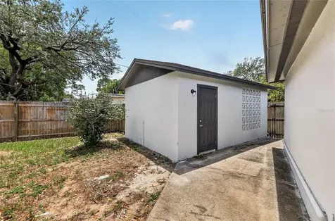 923 Henderson Street Deltona FL 32725