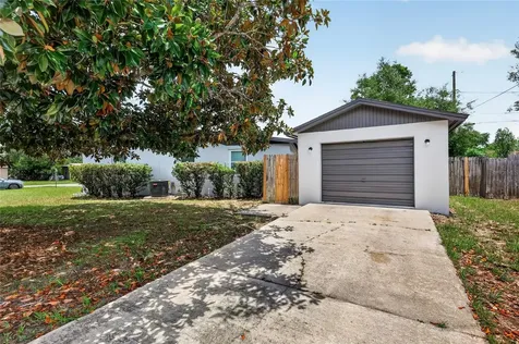 923 Henderson Street Deltona FL 32725