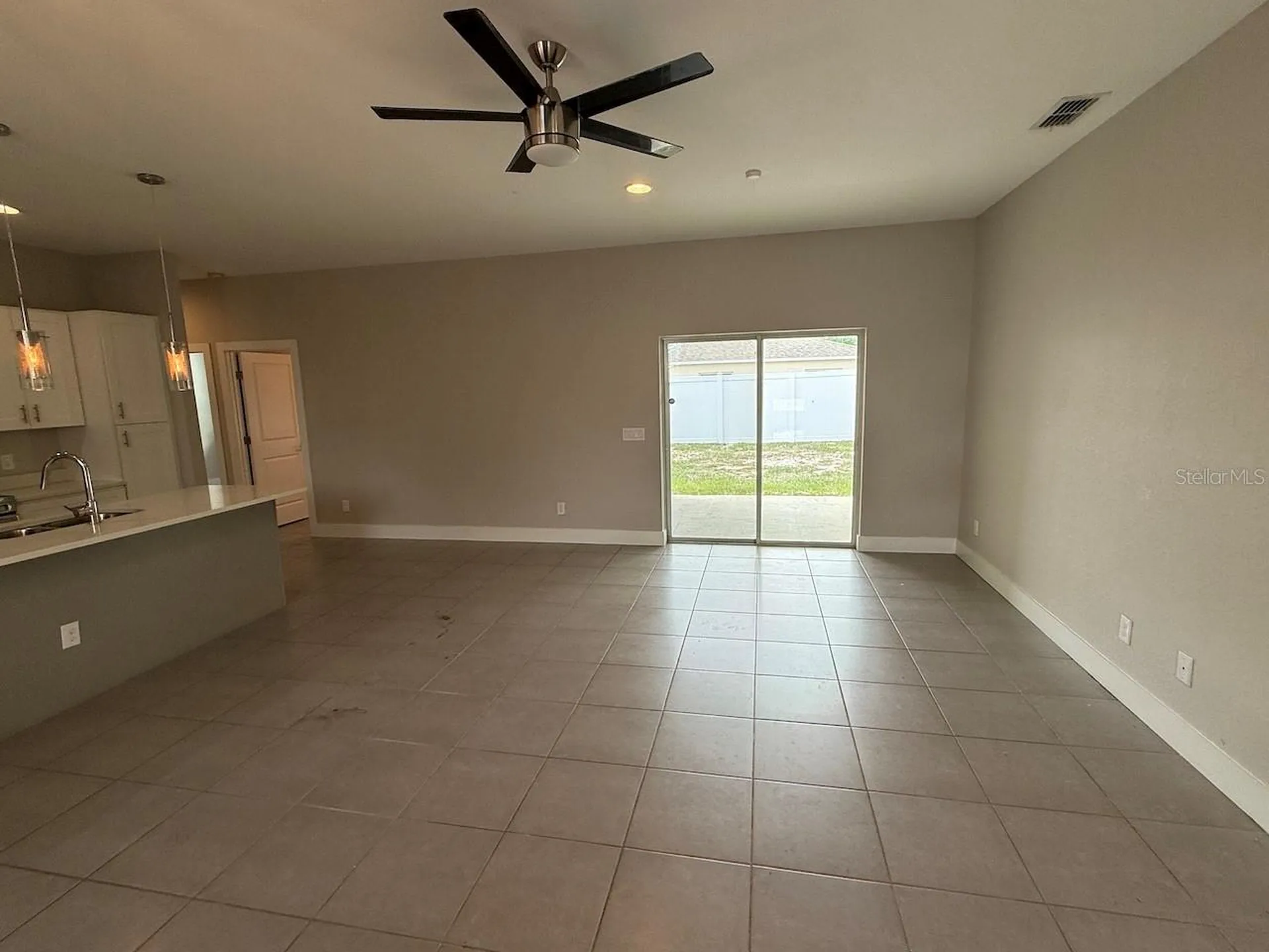 105 Zinnia Lane W Kissimmee FL 34759