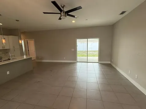 105 Zinnia Lane W Kissimmee FL 34759