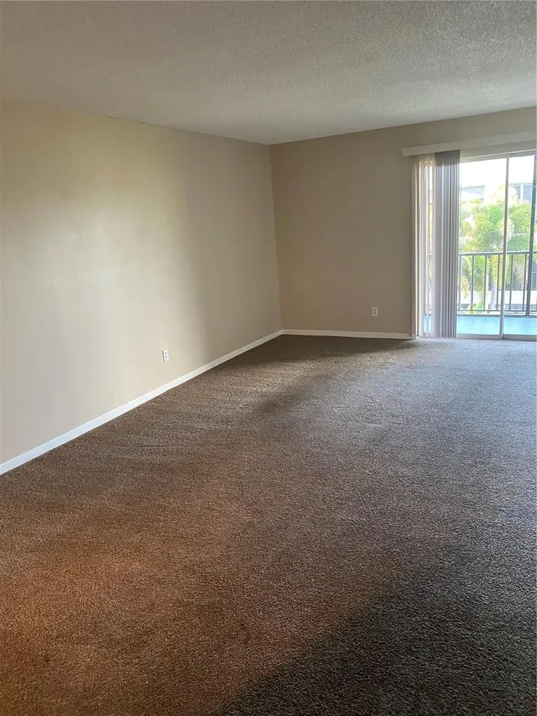 215 Valencia Boulevard Belleair Bluffs FL 33770