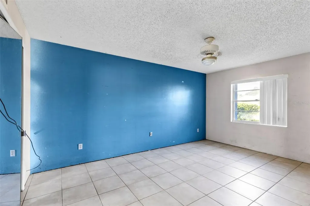 553 Mellowood Avenue Orlando FL 32825