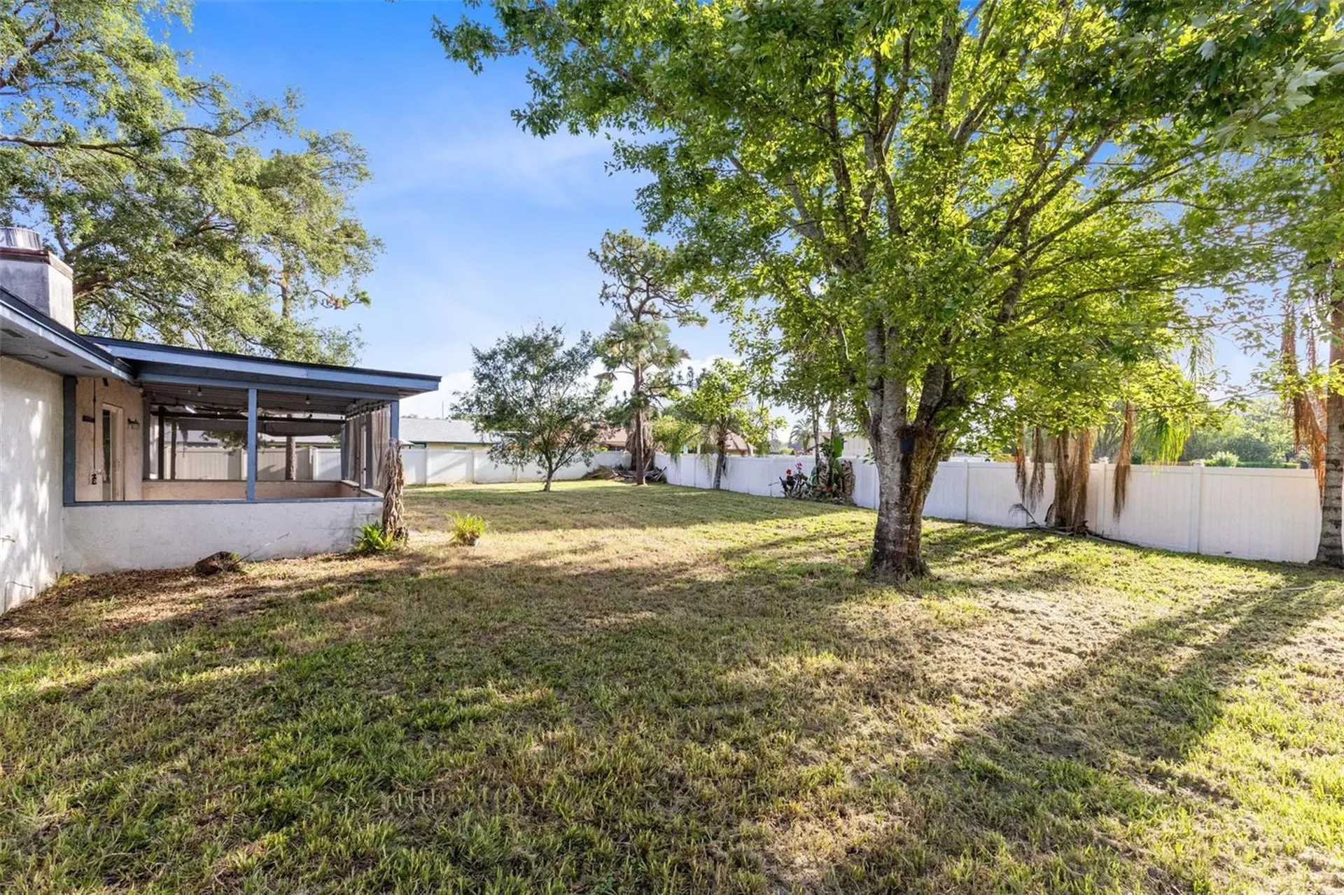 553 Mellowood Avenue Orlando FL 32825