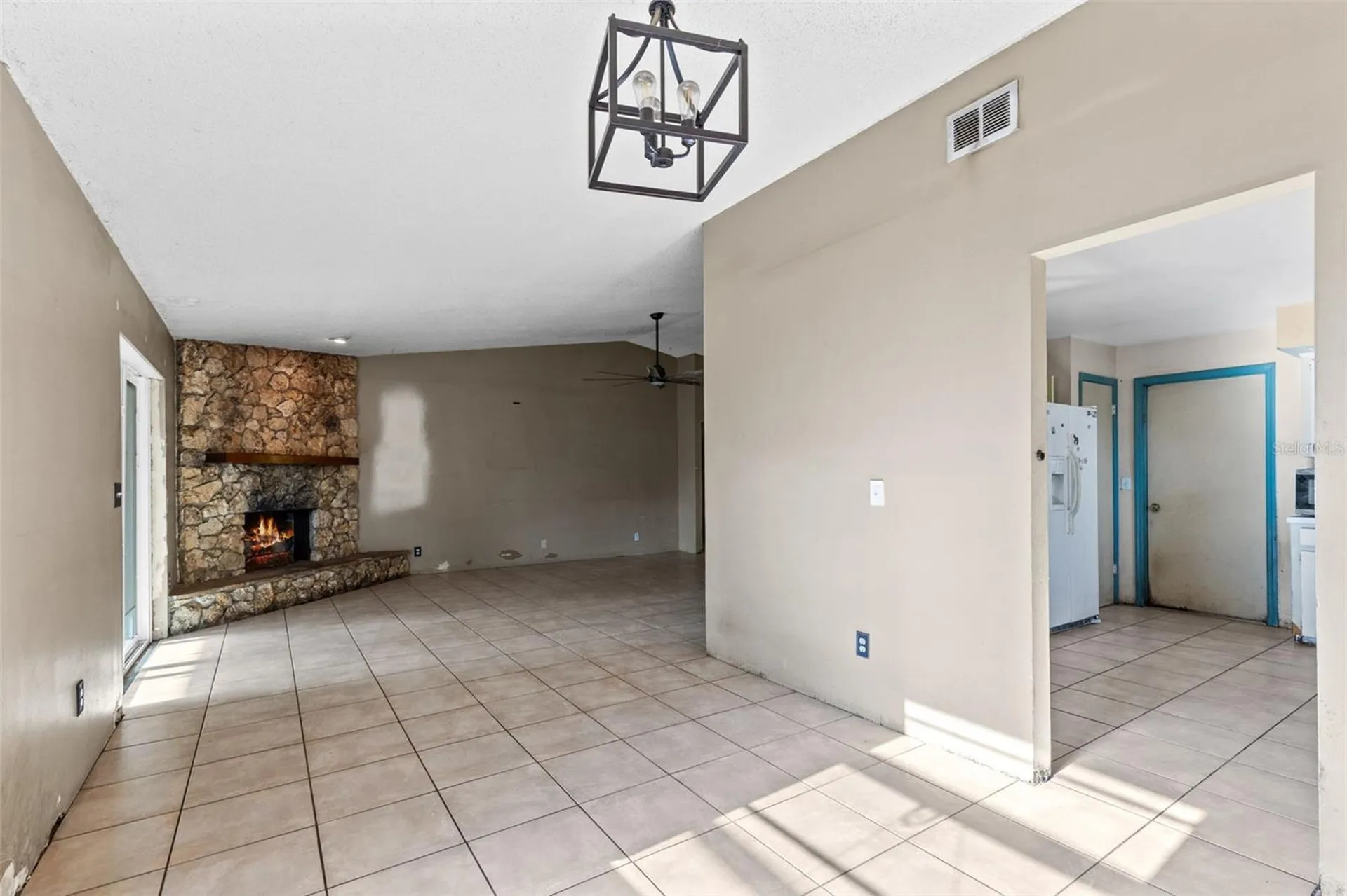 553 Mellowood Avenue Orlando FL 32825